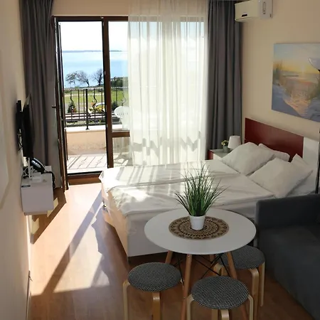 Apartament Premier Ar *