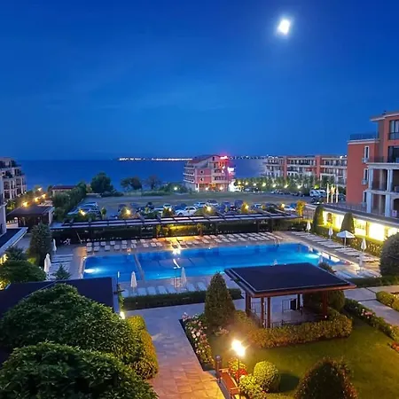 Premier Ar Apartament *